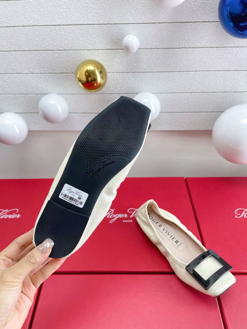 Roger Vivier flat shoes